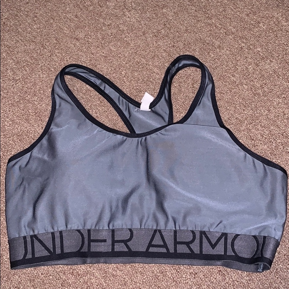Large underarm sports bra
